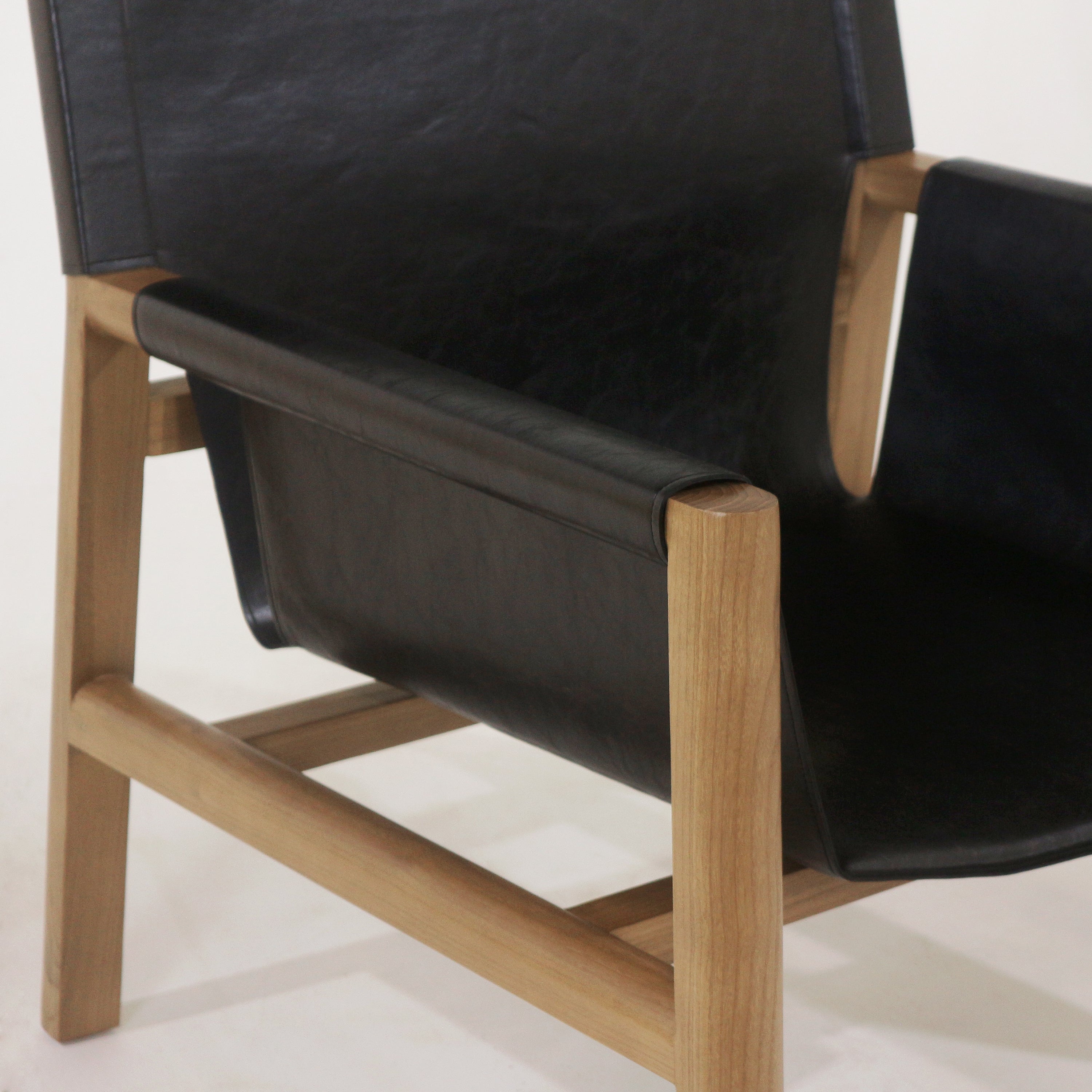 Toronto Leather & Teak Lounge Chair Teak